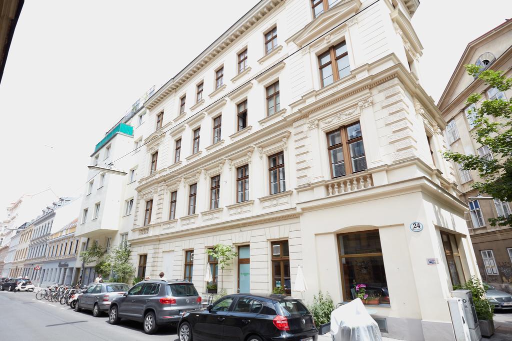 Traditional Apartments Vienna Tav - Entire Екстериор снимка